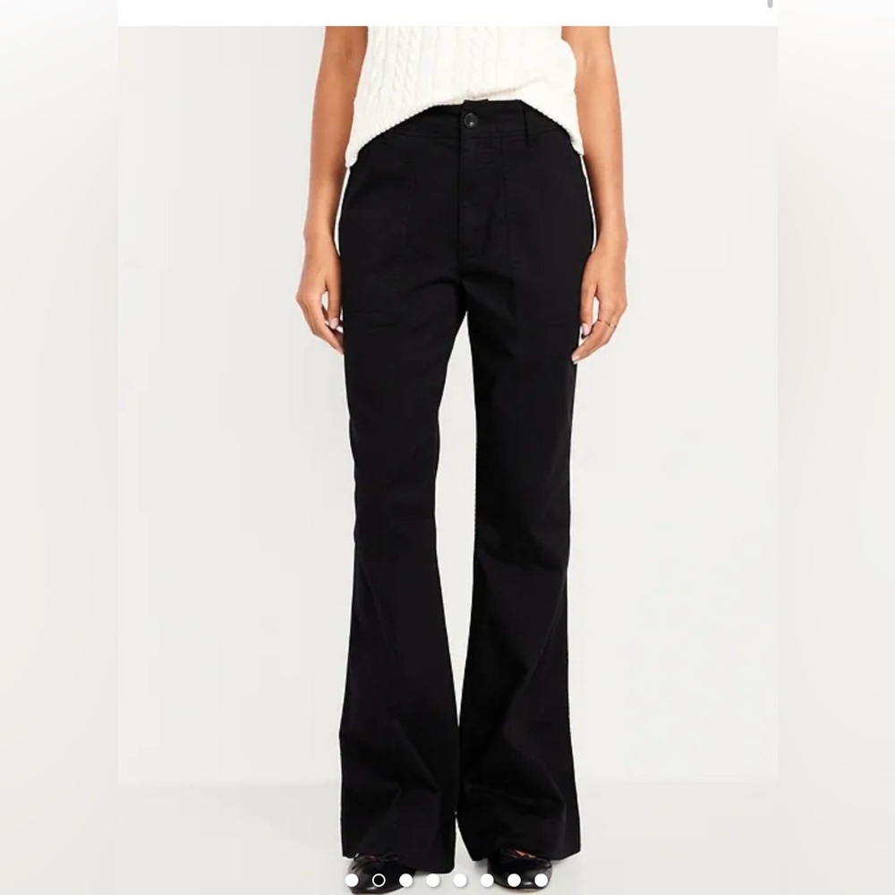 Old Navy Midrise Flare Pants NWT size 24